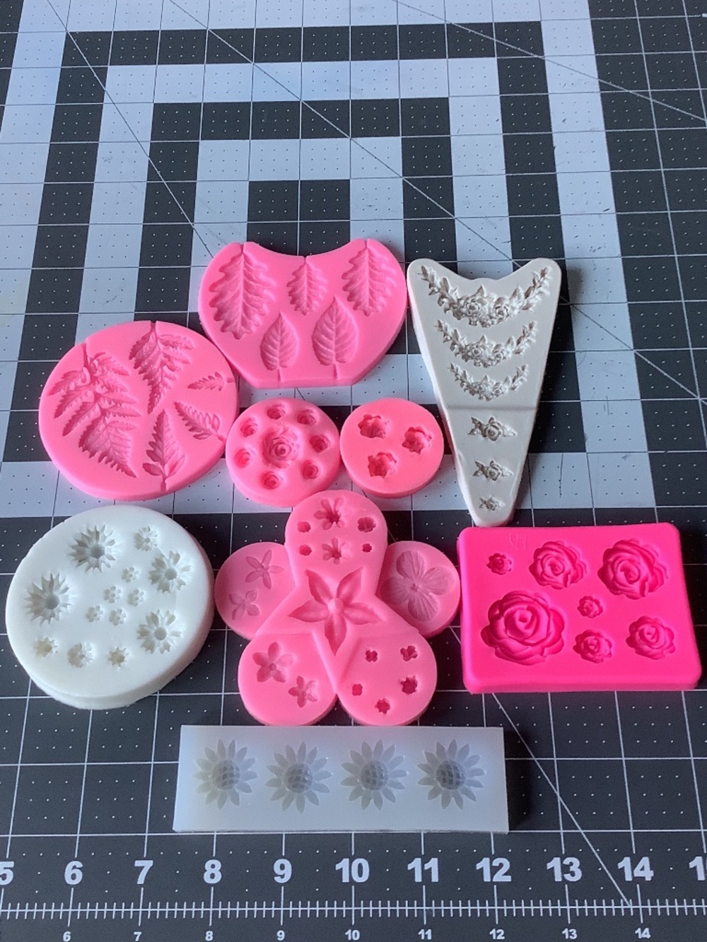 Silicone Molds, 9 pcs, Flowers and Leaves